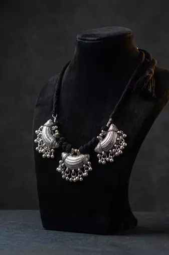 Designer silver & black color oxidised necklace