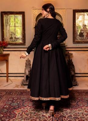 Black cotton plain anarkali kurta set with dupatta for women 3