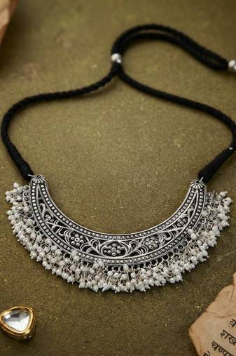 Silver & white color designer oxidised necklace
