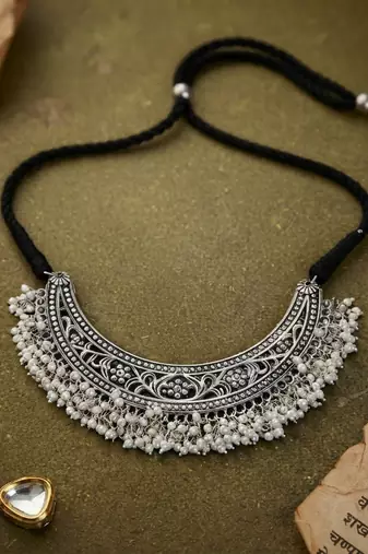 Silver & white color designer oxidised necklace