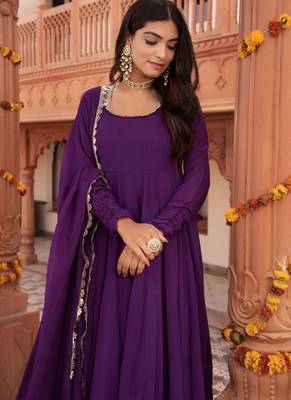Purple georgette plain anarkali kurta set with dupatta for women 4