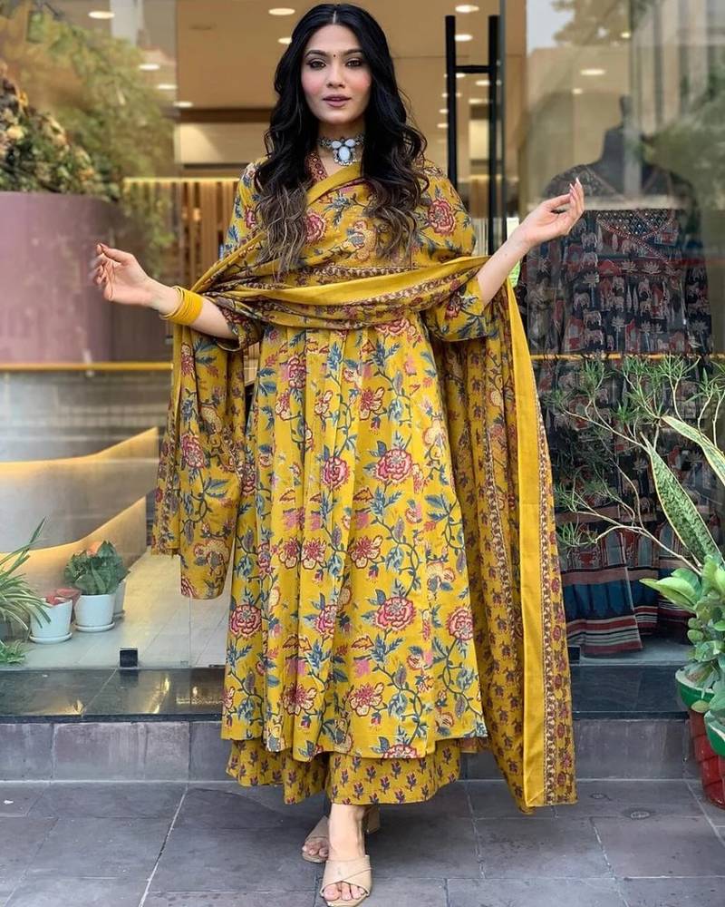 MUSTARD FLORAL DIGITAL PRINT DESIGN AND COTTON BLEND FABRIC ANARKALI KURTI PALAZZO DUPATTA SET