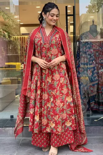 RED FLORAL DIGITAL PRINT DESIGN AND COTTON BLEND FABRIC ANARKALI KURTI PALAZZO DUPATTA SET