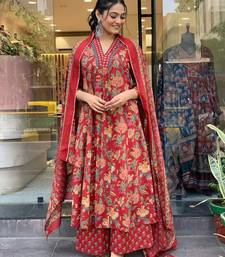 RED FLORAL DIGITAL PRINT DESIGN AND COTTON BLEND FABRIC ANARKALI KURTI PALAZZO DUPATTA SET