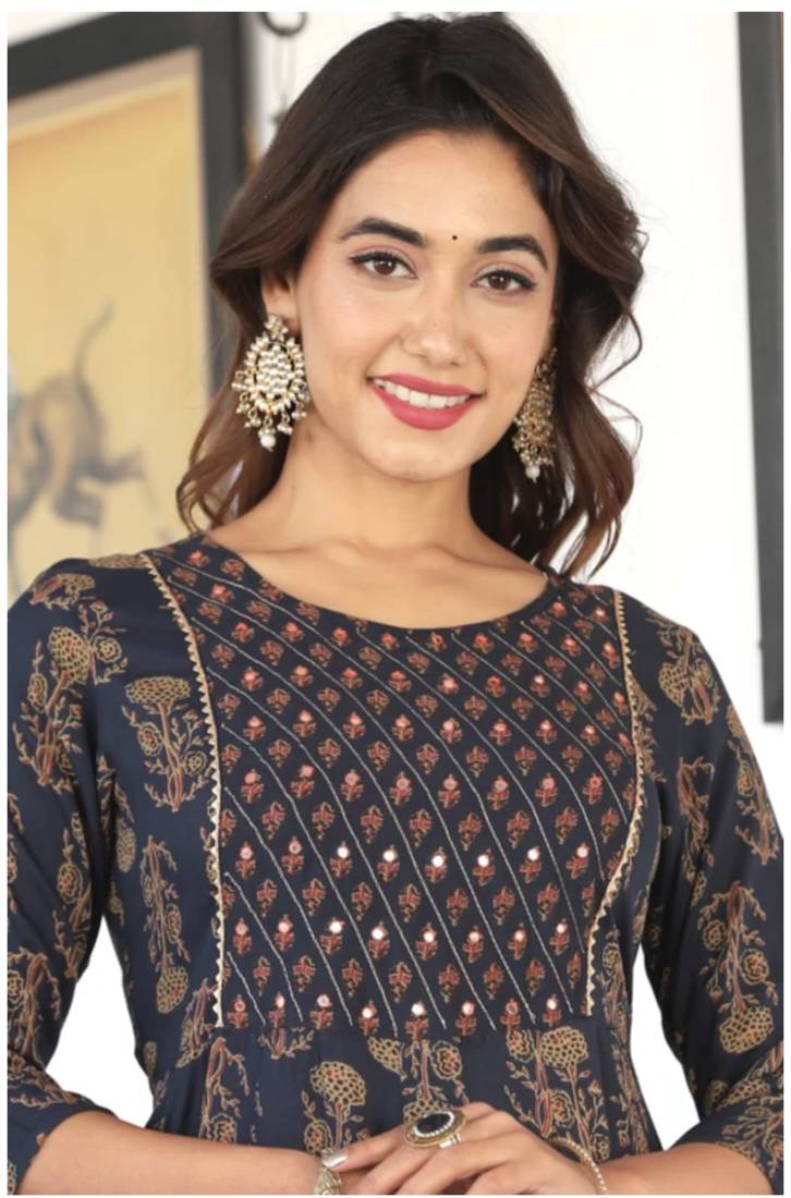 Reyon anarkali gawn