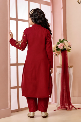Red embroidered faux georgette straight cut kids salwar suits 3