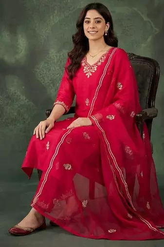 PINK EMBRODEIRY WORK WITH COTTON BLEND KURTI PANT DUPATTA SET