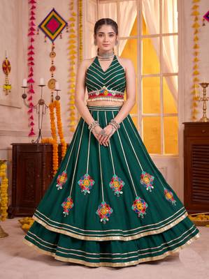 Green Lightweight Navratri Lehenga Choli Set 1