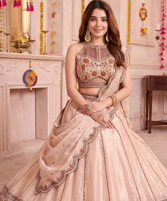 Cream Spider Crush Navratri Lehenga Choli Dupatta Set 2