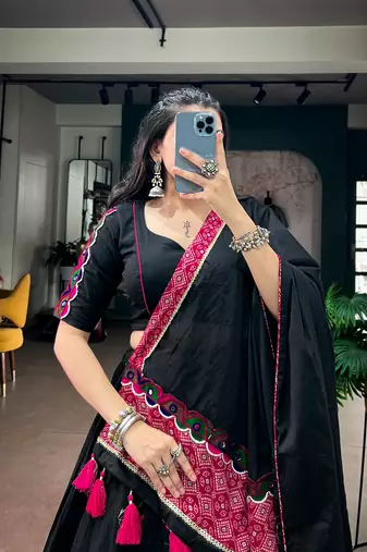women black & multicolor gamthi lace navratri special chaniya choli set - free size