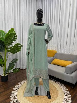 Sea-green georgette thread embroidery kurta set 3