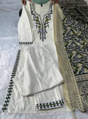 Cream khadi embroidered kurta set 3
