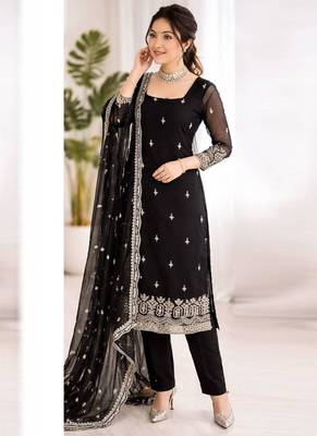 Black georgette thread embroidery kurta set 3