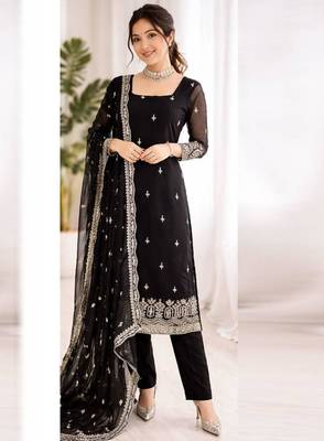 Black georgette thread embroidery kurta set 4