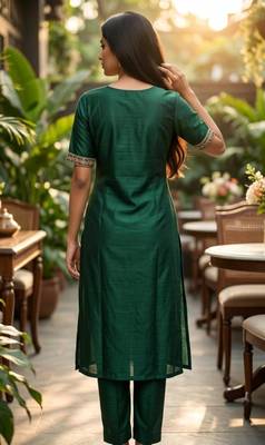 Green silk blend sequins kurta set 2
