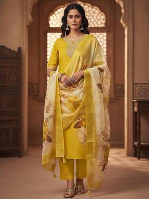 Yellow silk blend embroidered kurta set 1