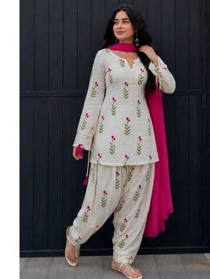 Cream cotton embroidered farshi salwar set 1