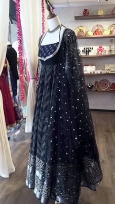 Black poly cotton embroidered flared gown set 2
