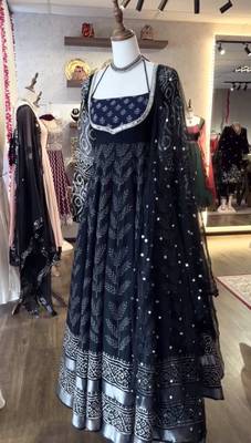 Black poly cotton embroidered flared gown set 3