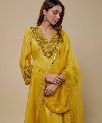 Yellow embroidered chanderi muslin organza anarkali set 4