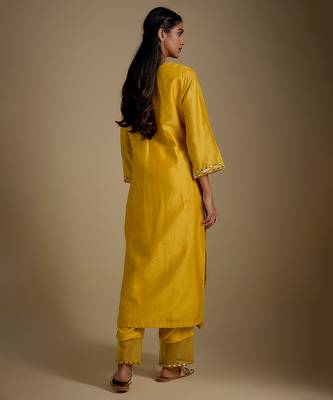 Yellow embroidered chanderi muslin organza kurta set 2