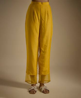 Yellow embroidered chanderi muslin organza kurta set 3