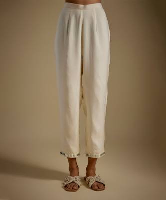 Ivory embroidered chanderi muslin organza kurta set 3