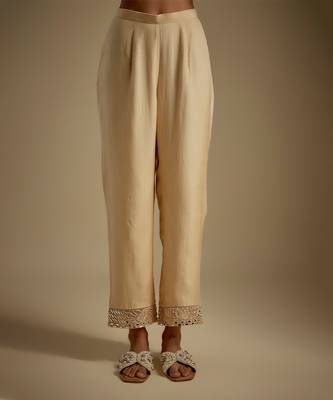 Beige embroidered chanderi muslin organza kurta set 3