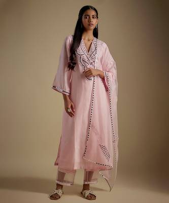 Baby pink embroidered chanderi muslin organza kurta set 1