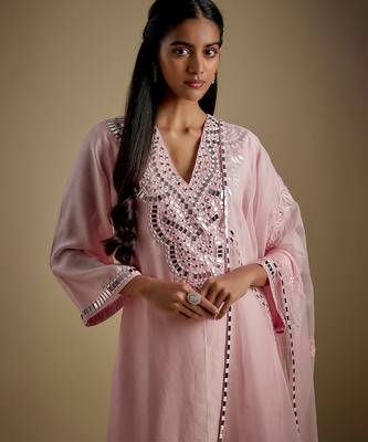Baby pink embroidered chanderi muslin organza kurta set 4