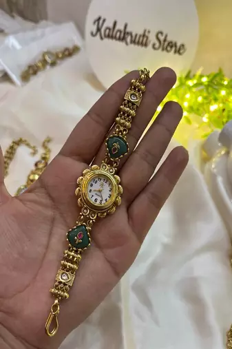 Paashan heritage watch - Navratri  watch