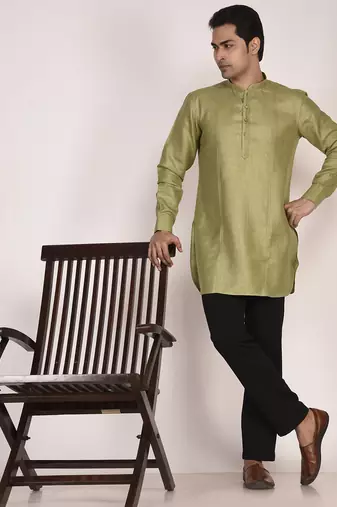 Men's pure linen short kurta with thread work