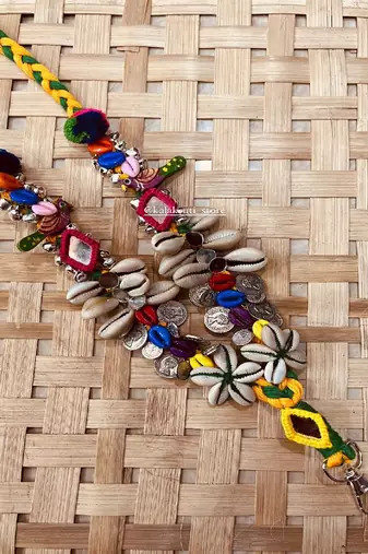 Multi loaded lanyard
