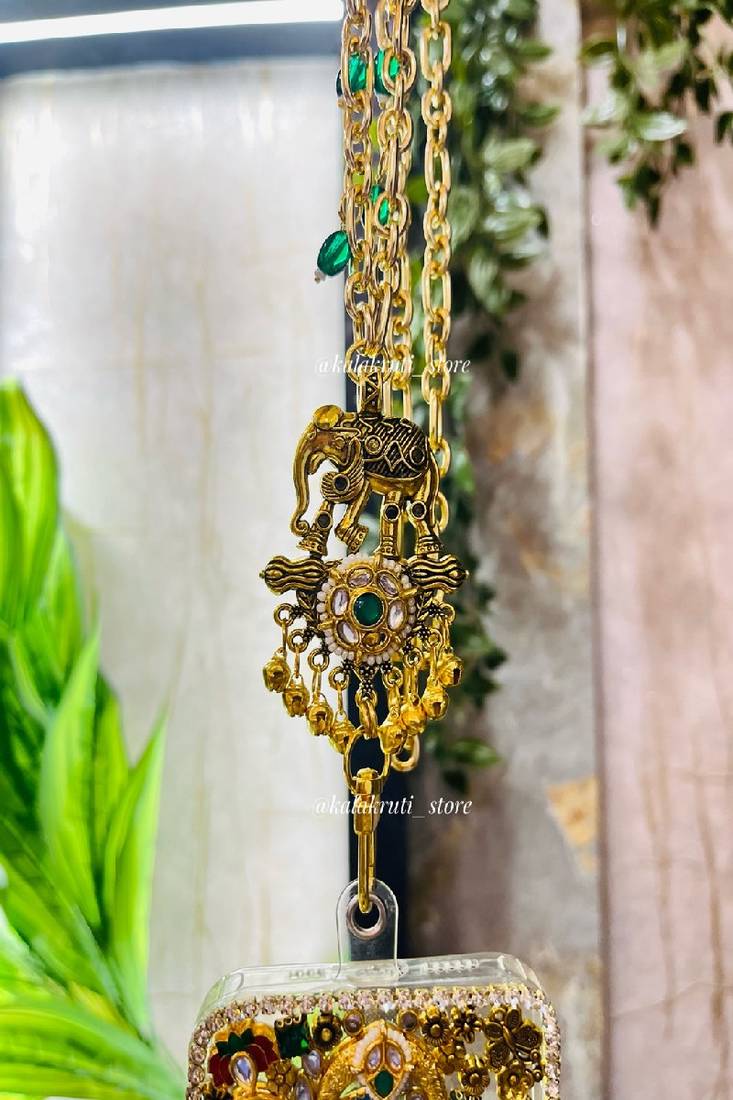 Hathi phone sling