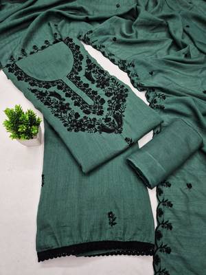 Green silk blend embroidered salwar kameez 4