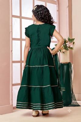 Green embroidered art silk a line lehenga choli dupatta 3