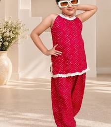 Rani pink bandhej kurti set