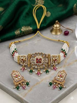 Traditional gold-plated kundan & meenakari choker jewellery set for women 4