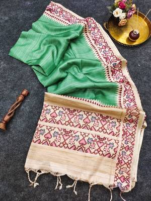 Green silk blend patola silk printed saree 3