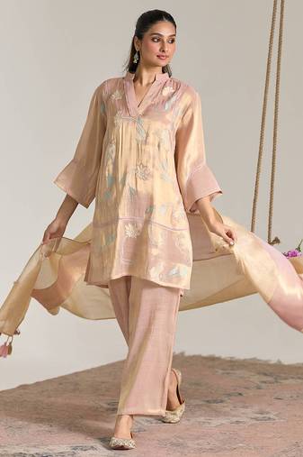 Blush beige chanderi stripe tissue dupatta