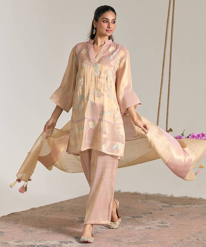 Blush beige chanderi stripe tissue dupatta