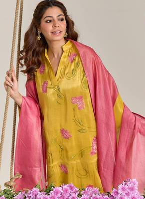 Fuchsia pink yellow chanderi stripe tissue dupatta 3