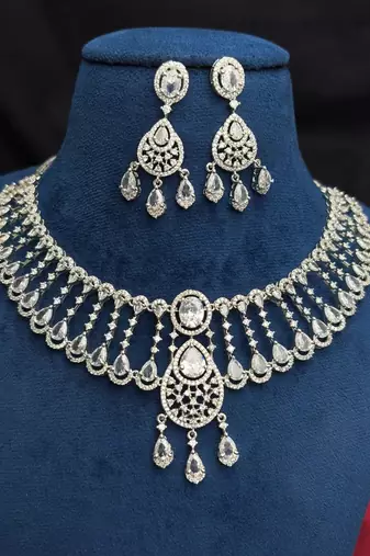 Luxury CZ Bridal Necklace and Dangle Earrings Set, Silver Rhodium-Plated Choker