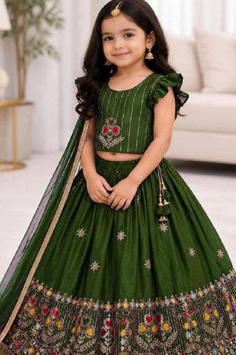 Kids' green Embroidered Lehenga Choli with Dupatta