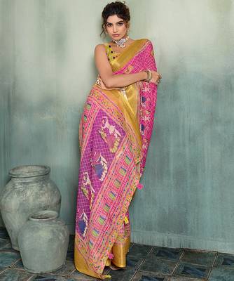 Pink floral linen kalamkari saree with blouse 2
