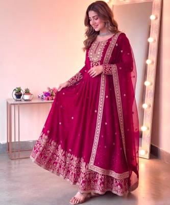 Red georgette embroidered flared gown set 1