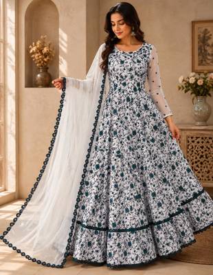 White silk blend embroidered flared gown set 2