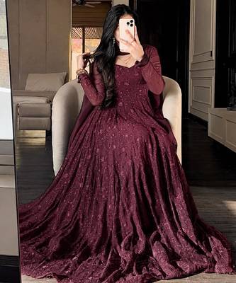 Wine silk blend embroidered flared gown set 3
