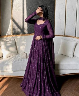 Purple silk blend embroidered flared gown set 2