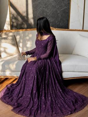 Purple silk blend embroidered flared gown set 3
